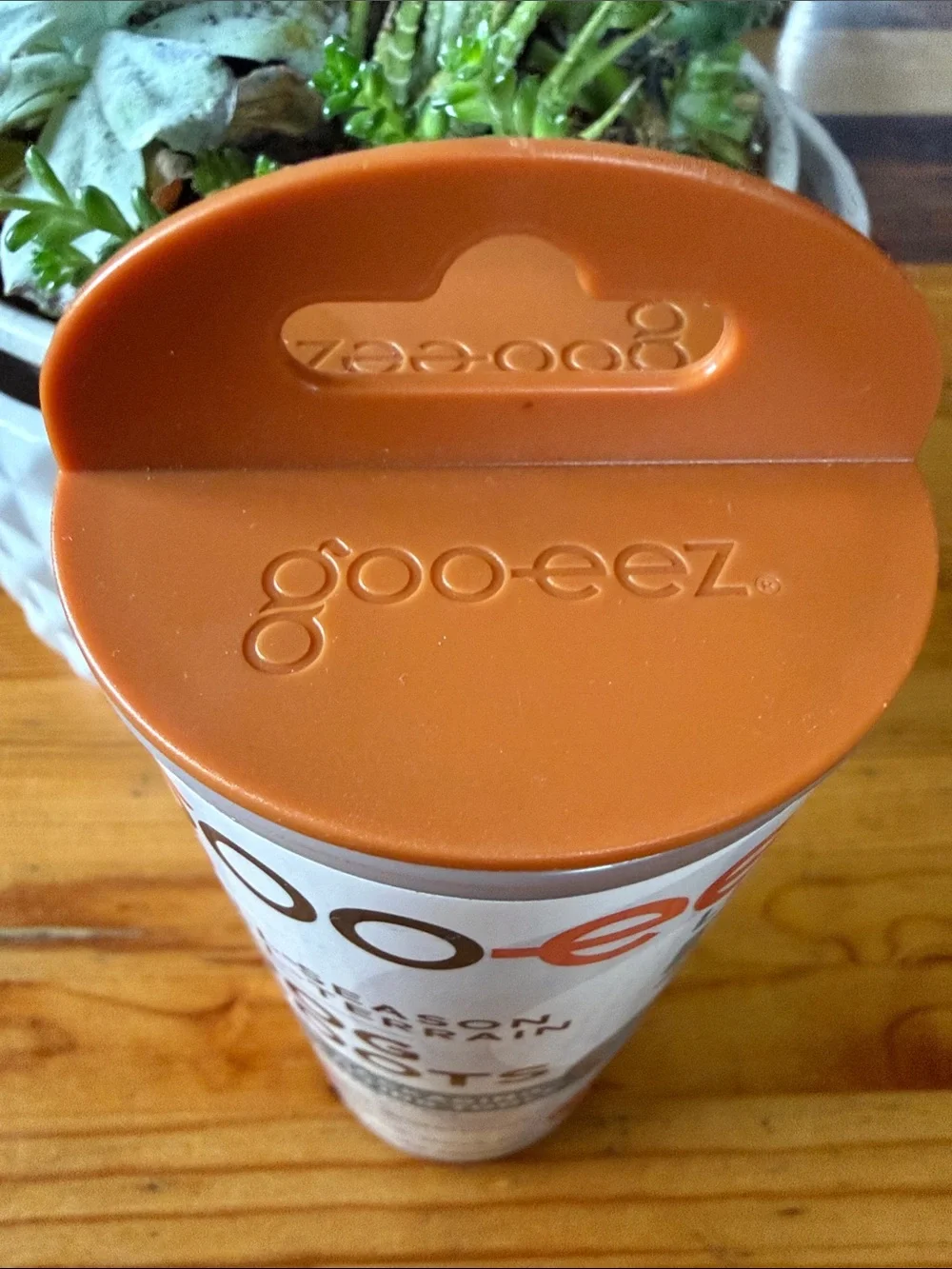 Goo-eez Dig Boots Size Medium 4 booties inside